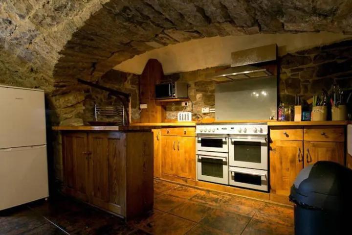 The Manor At Plane Castle Villa Falkirk Exterior photo